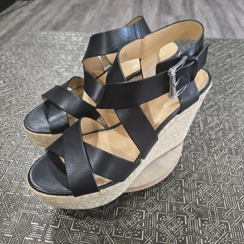 🐢 Michael Kors Black Espiridelles  Wedges 4.5" Heel SIZE 8.5 - Picture 9 of 15